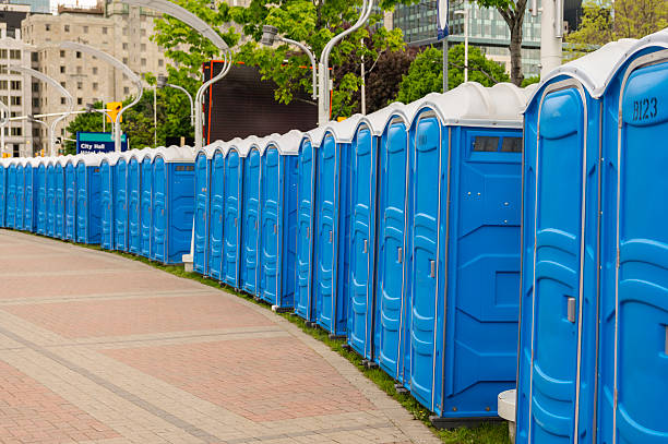 Best Portable Toilets for Parks and Recreation Areas  in Bridgeport, OH